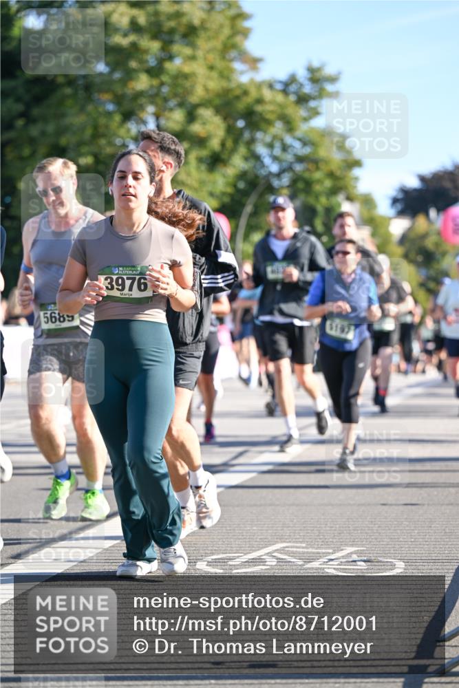 07.09.2025 - BARMER Alsterlauf Dr. Thomas Lammeyer http://msf.ph/oto/8712001 07.09.2025 09:40:52 Laufen 5689, 36, 3976 meine-sportfotos.de