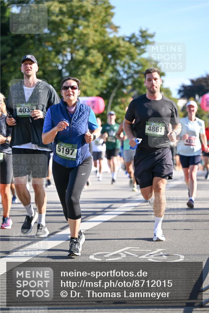07.09.2025 - BARMER Alsterlauf Dr. Thomas Lammeyer http://msf.ph/oto/8712015 07.09.2025 09:40:54 Laufen 4035, 5197, 4861 meine-sportfotos.de