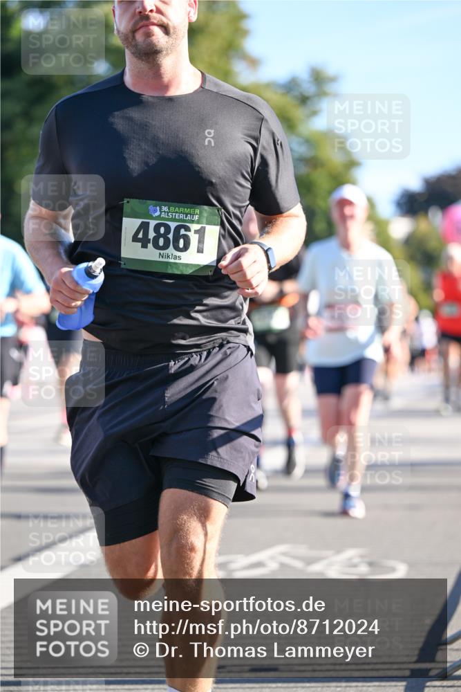 07.09.2025 - BARMER Alsterlauf Dr. Thomas Lammeyer http://msf.ph/oto/8712024 07.09.2025 09:40:55 Laufen 50, 36, 4861 meine-sportfotos.de