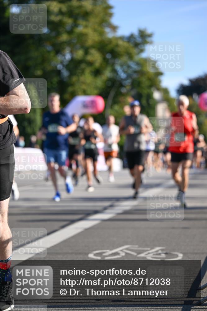07.09.2025 - BARMER Alsterlauf Dr. Thomas Lammeyer http://msf.ph/oto/8712038 07.09.2025 09:40:58 Laufen  meine-sportfotos.de