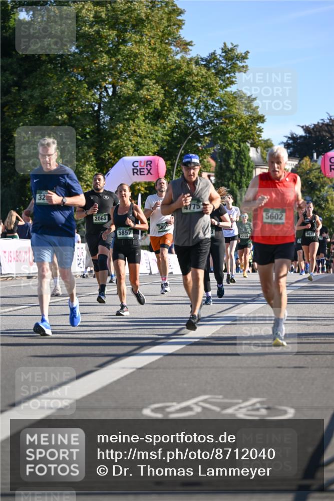 07.09.2025 - BARMER Alsterlauf Dr. Thomas Lammeyer http://msf.ph/oto/8712040 07.09.2025 09:40:59 Laufen 32, 2065, 5857, 3801, 4775, 2708, 5602, 36717 meine-sportfotos.de