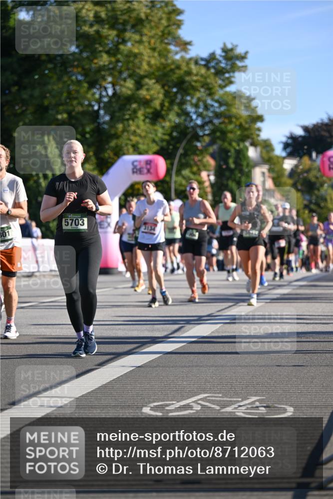 07.09.2025 - BARMER Alsterlauf Dr. Thomas Lammeyer http://msf.ph/oto/8712063 07.09.2025 09:41:02 Laufen 301, 5703, 3134, 64 meine-sportfotos.de