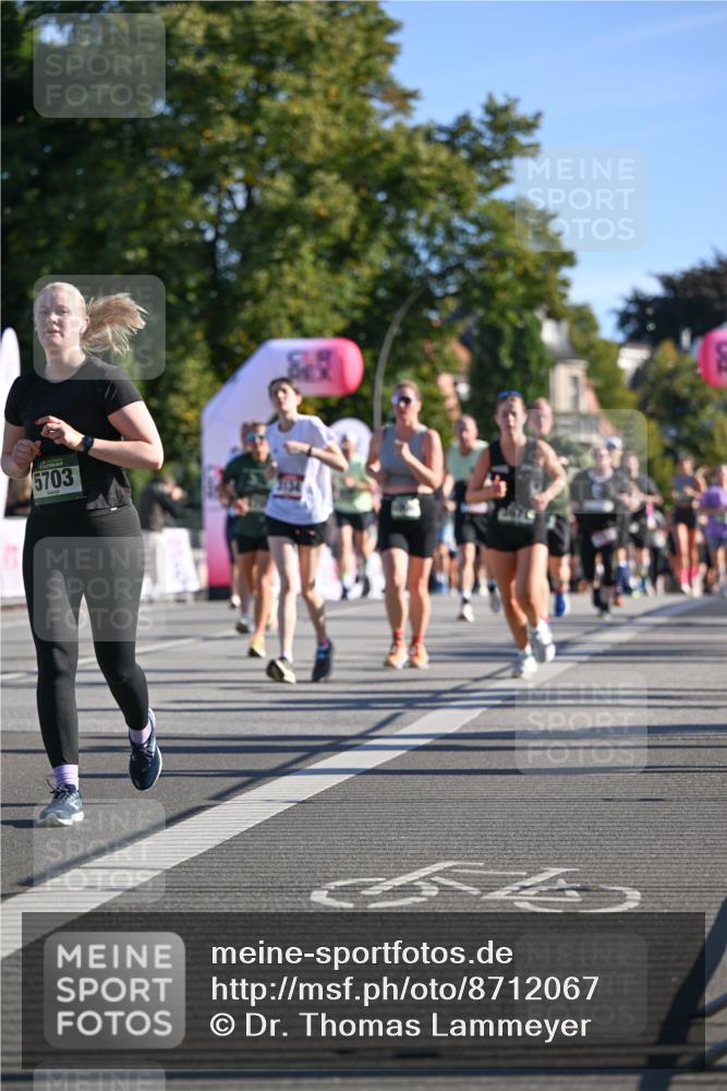 07.09.2025 - BARMER Alsterlauf Dr. Thomas Lammeyer http://msf.ph/oto/8712067 07.09.2025 09:41:03 Laufen 5703 meine-sportfotos.de
