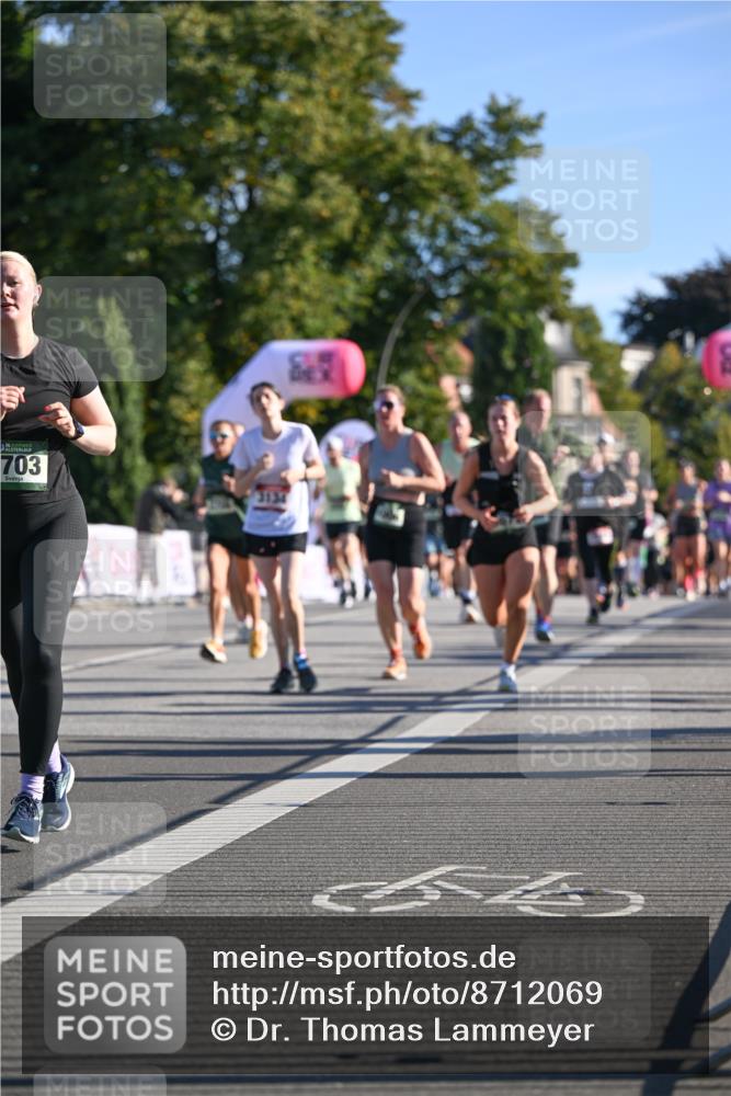 07.09.2025 - BARMER Alsterlauf Dr. Thomas Lammeyer http://msf.ph/oto/8712069 07.09.2025 09:41:03 Laufen 703 meine-sportfotos.de