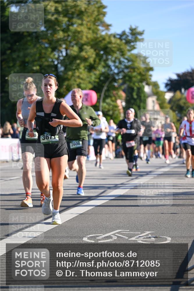 07.09.2025 - BARMER Alsterlauf Dr. Thomas Lammeyer http://msf.ph/oto/8712085 07.09.2025 09:41:06 Laufen 367, 2600, 66 meine-sportfotos.de