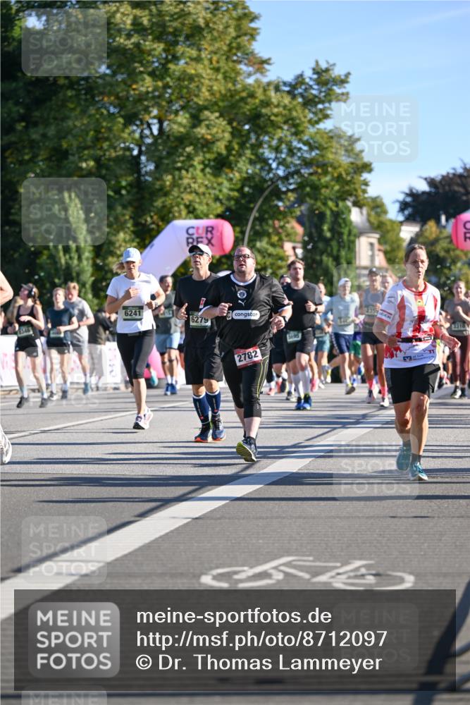 07.09.2025 - BARMER Alsterlauf Dr. Thomas Lammeyer http://msf.ph/oto/8712097 07.09.2025 09:41:08 Laufen 6241, 6279, 2782, 235, 3310 meine-sportfotos.de