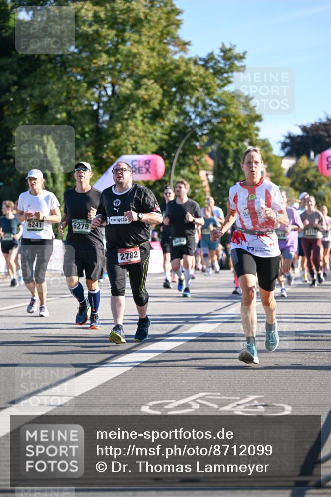 07.09.2025 - BARMER Alsterlauf Dr. Thomas Lammeyer http://msf.ph/oto/8712099 07.09.2025 09:41:09 Laufen 6241, 6279, 2782 meine-sportfotos.de