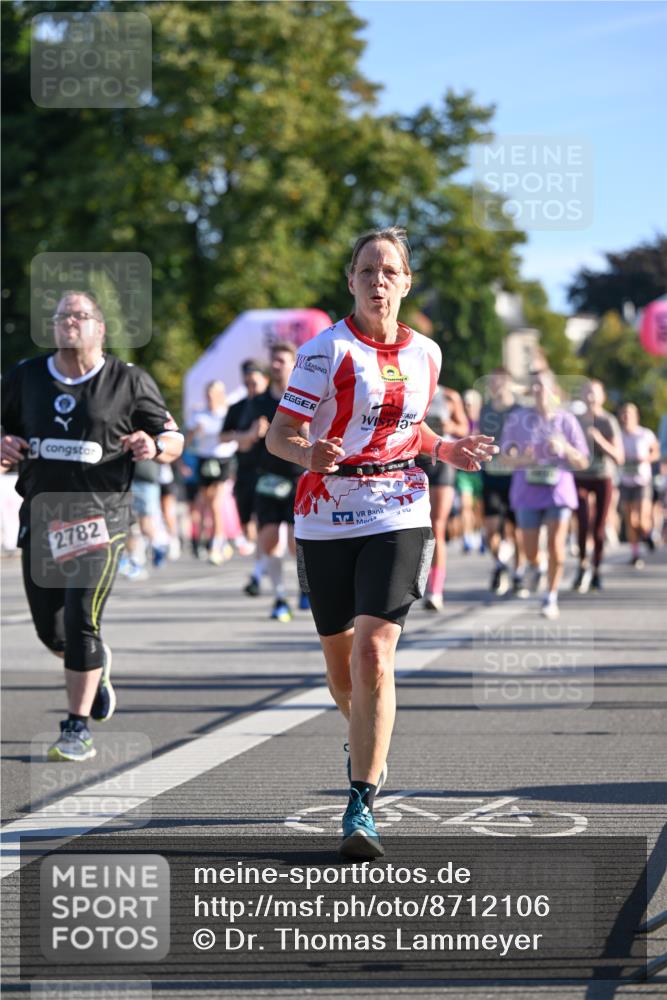 07.09.2025 - BARMER Alsterlauf Dr. Thomas Lammeyer http://msf.ph/oto/8712106 07.09.2025 09:41:10 Laufen 2782 meine-sportfotos.de