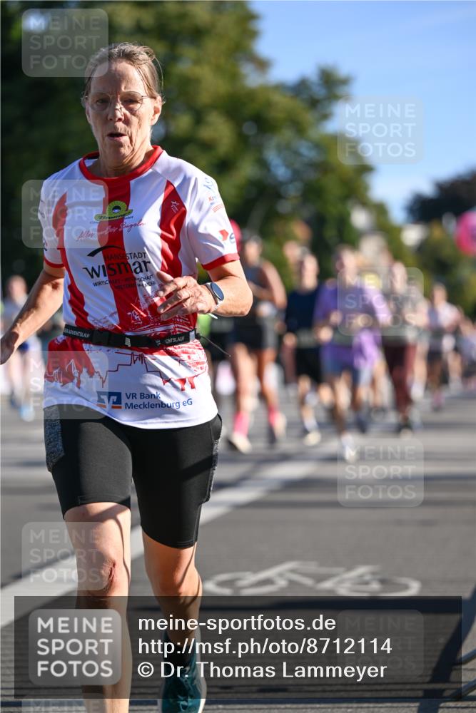 07.09.2025 - BARMER Alsterlauf Dr. Thomas Lammeyer http://msf.ph/oto/8712114 07.09.2025 09:41:11 Laufen 44 meine-sportfotos.de