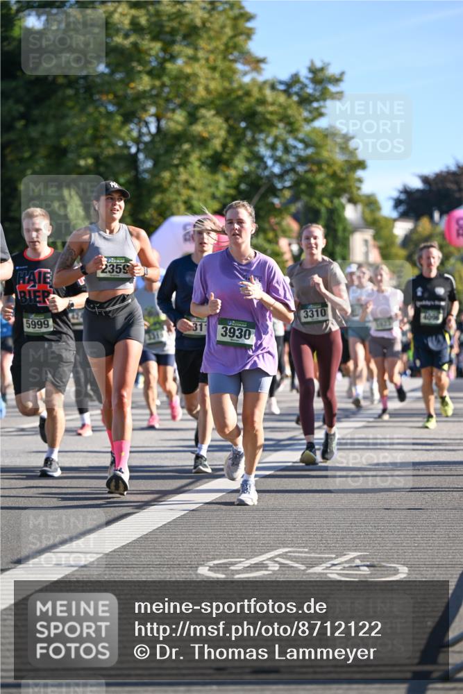 07.09.2025 - BARMER Alsterlauf Dr. Thomas Lammeyer http://msf.ph/oto/8712122 07.09.2025 09:41:13 Laufen 5999, 1424, 2359, 9, 3310, 1823, 311, 3930 meine-sportfotos.de