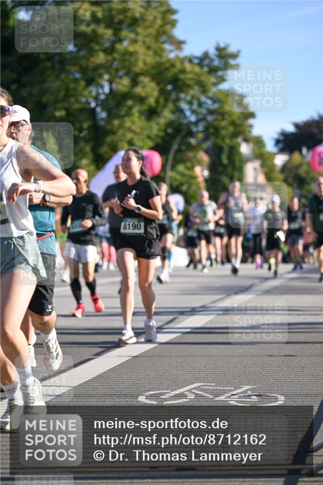 07.09.2025 - BARMER Alsterlauf Dr. Thomas Lammeyer http://msf.ph/oto/8712162 07.09.2025 09:41:20 Laufen 500, 8190 meine-sportfotos.de