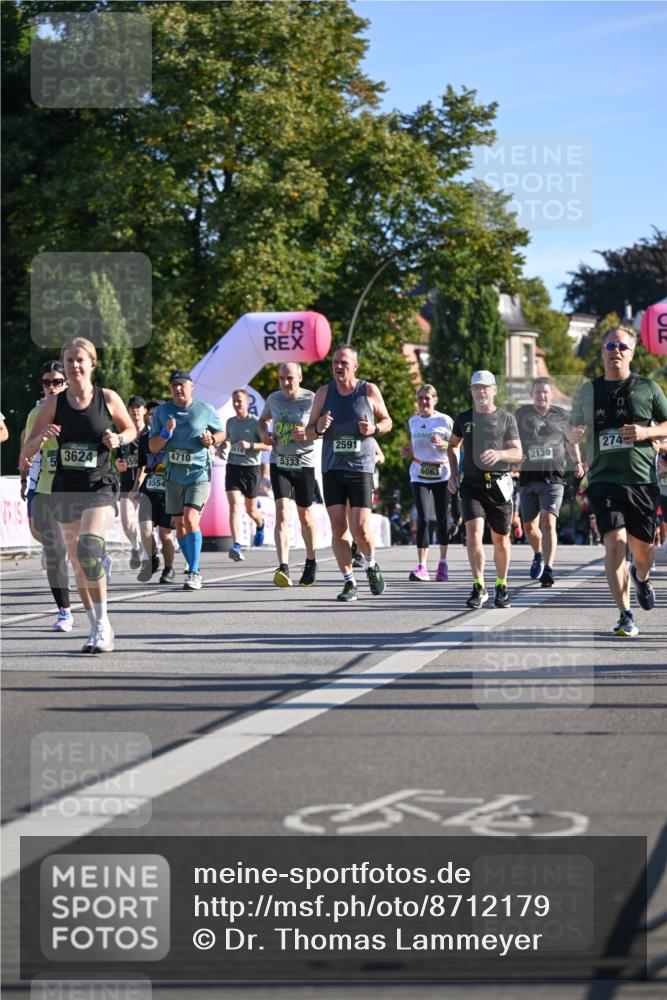 07.09.2025 - BARMER Alsterlauf Dr. Thomas Lammeyer http://msf.ph/oto/8712179 07.09.2025 09:41:23 Laufen 3624, 359, 5554, 4710, 2591, 5333, 2130, 6063, 274 meine-sportfotos.de