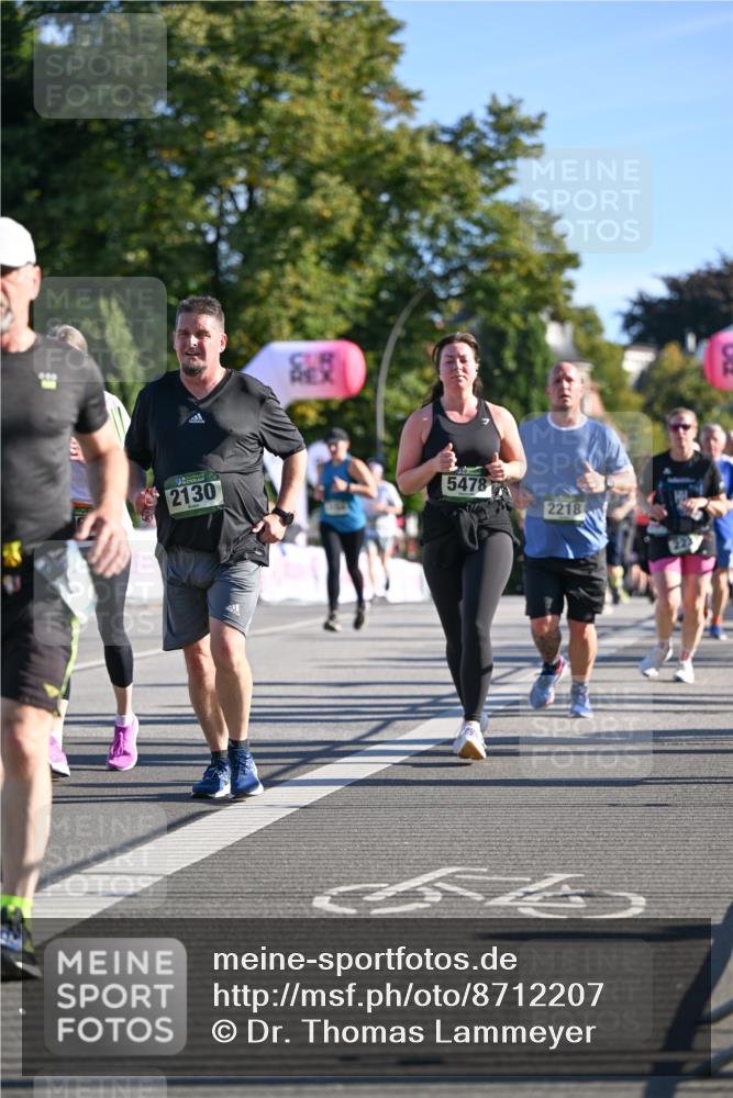 07.09.2025 - BARMER Alsterlauf Dr. Thomas Lammeyer http://msf.ph/oto/8712207 07.09.2025 09:41:27 Laufen 2130, 5478, 2218 meine-sportfotos.de
