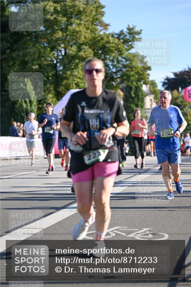 07.09.2025 - BARMER Alsterlauf Dr. Thomas Lammeyer http://msf.ph/oto/8712233 07.09.2025 09:41:32 Laufen 5588, 223, 1022, 2703 meine-sportfotos.de
