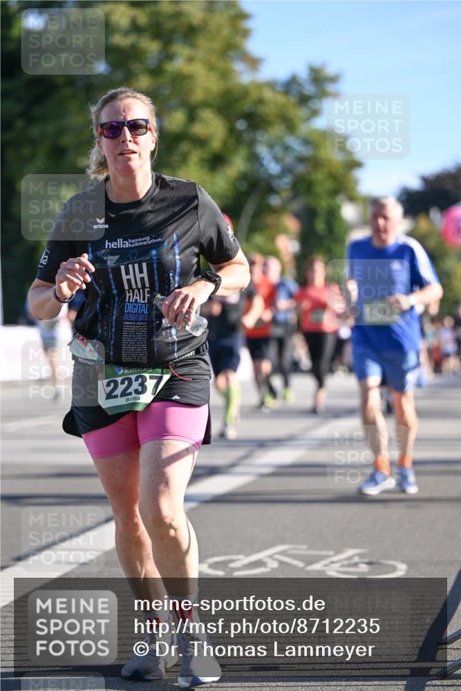 07.09.2025 - BARMER Alsterlauf Dr. Thomas Lammeyer http://msf.ph/oto/8712235 07.09.2025 09:41:32 Laufen 2237 meine-sportfotos.de