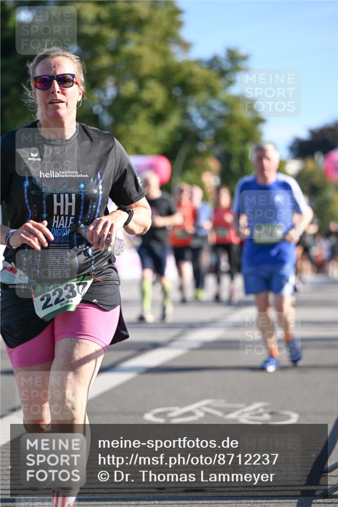 07.09.2025 - BARMER Alsterlauf Dr. Thomas Lammeyer http://msf.ph/oto/8712237 07.09.2025 09:41:33 Laufen 2237, 664 meine-sportfotos.de