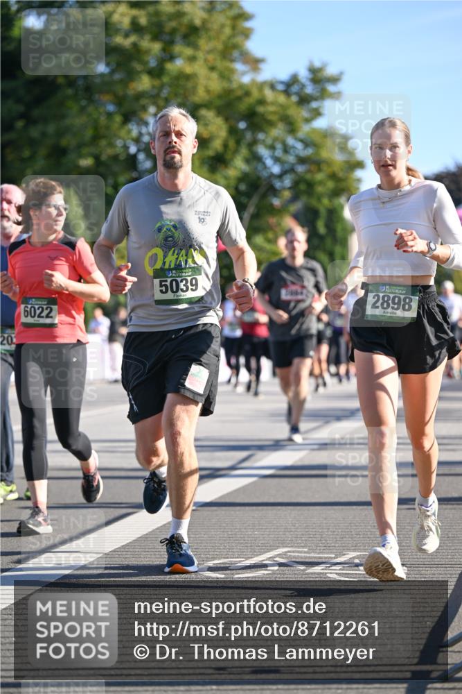 07.09.2025 - BARMER Alsterlauf Dr. Thomas Lammeyer http://msf.ph/oto/8712261 07.09.2025 09:41:37 Laufen 10, 20, 6022, 6, 5039, 36, 2898 meine-sportfotos.de