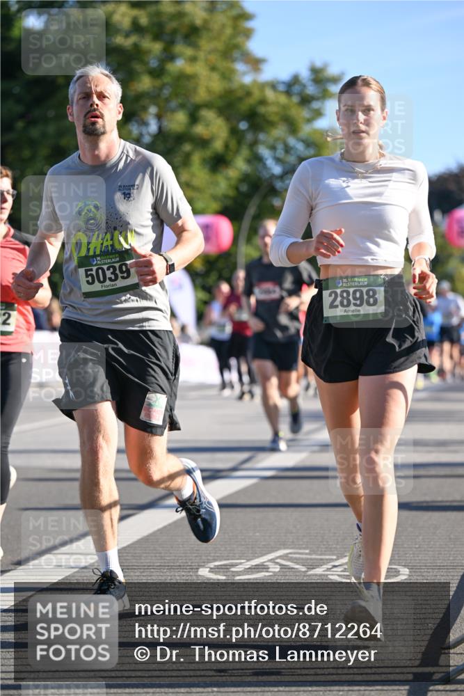 07.09.2025 - BARMER Alsterlauf Dr. Thomas Lammeyer http://msf.ph/oto/8712264 07.09.2025 09:41:37 Laufen 2, 36, 36, 5039, 136, 2898 meine-sportfotos.de