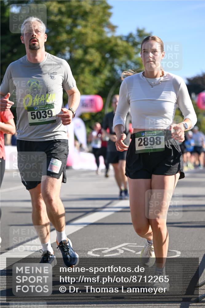 07.09.2025 - BARMER Alsterlauf Dr. Thomas Lammeyer http://msf.ph/oto/8712265 07.09.2025 09:41:37 Laufen 136, 5039, 2898 meine-sportfotos.de