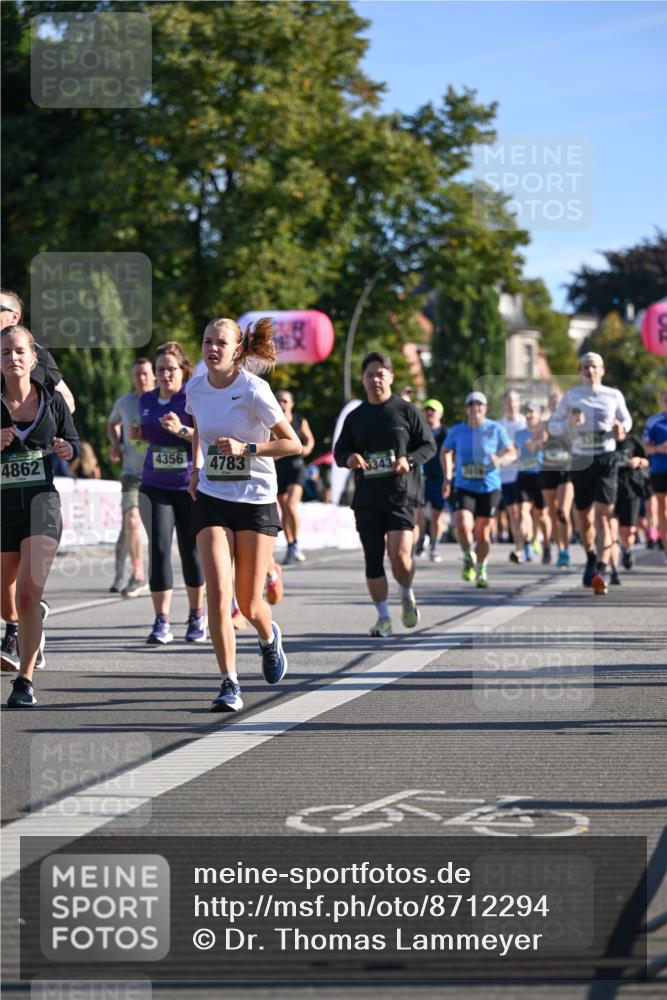 07.09.2025 - BARMER Alsterlauf Dr. Thomas Lammeyer http://msf.ph/oto/8712294 07.09.2025 09:41:43 Laufen 4862, 4356, 4783 meine-sportfotos.de