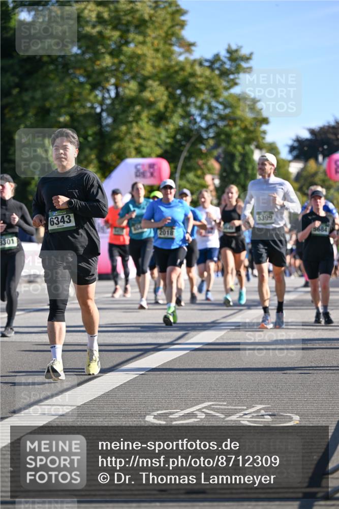 07.09.2025 - BARMER Alsterlauf Dr. Thomas Lammeyer http://msf.ph/oto/8712309 07.09.2025 09:41:46 Laufen 3301, 6343, 2018, 5399, 5684 meine-sportfotos.de