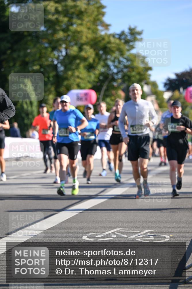 07.09.2025 - BARMER Alsterlauf Dr. Thomas Lammeyer http://msf.ph/oto/8712317 07.09.2025 09:41:47 Laufen 5399 meine-sportfotos.de