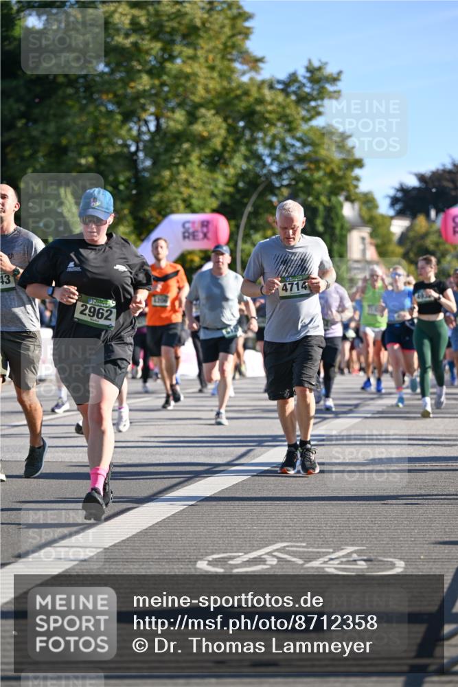 07.09.2025 - BARMER Alsterlauf Dr. Thomas Lammeyer http://msf.ph/oto/8712358 07.09.2025 09:41:53 Laufen 43, 2962, 4714 meine-sportfotos.de