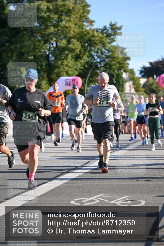 07.09.2025 - BARMER Alsterlauf Dr. Thomas Lammeyer http://msf.ph/oto/8712359 07.09.2025 09:41:53 Laufen 2962, 6129, 4714 meine-sportfotos.de