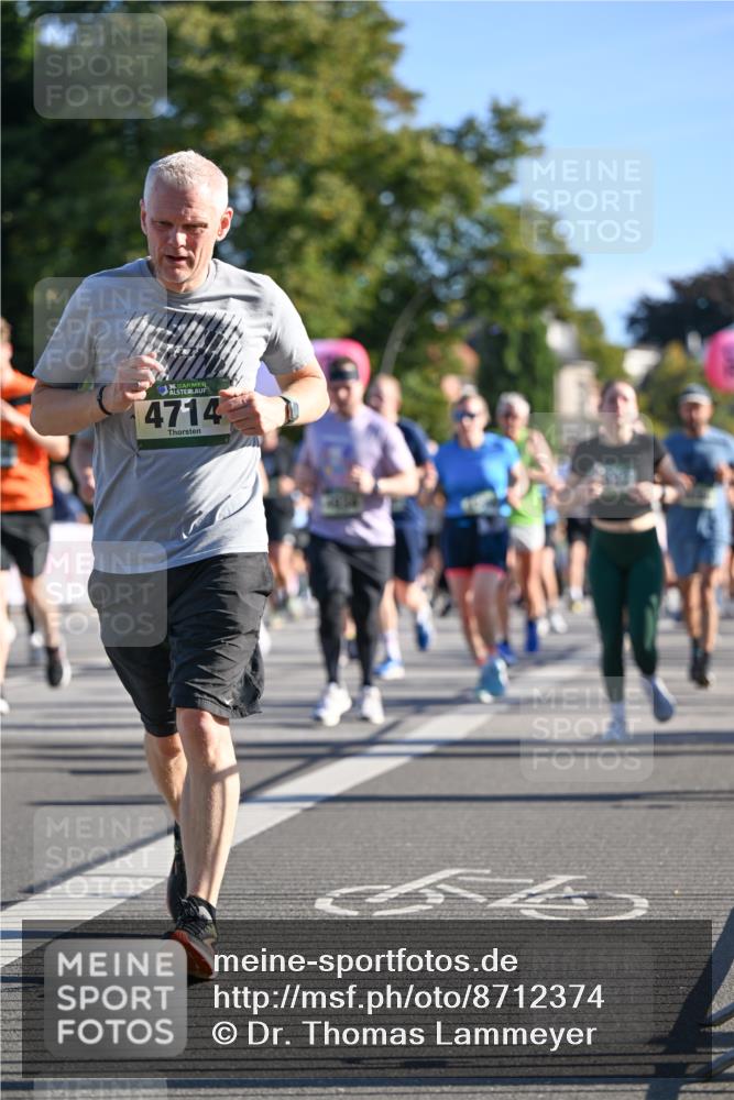 07.09.2025 - BARMER Alsterlauf Dr. Thomas Lammeyer http://msf.ph/oto/8712374 07.09.2025 09:41:56 Laufen 36, 4714 meine-sportfotos.de