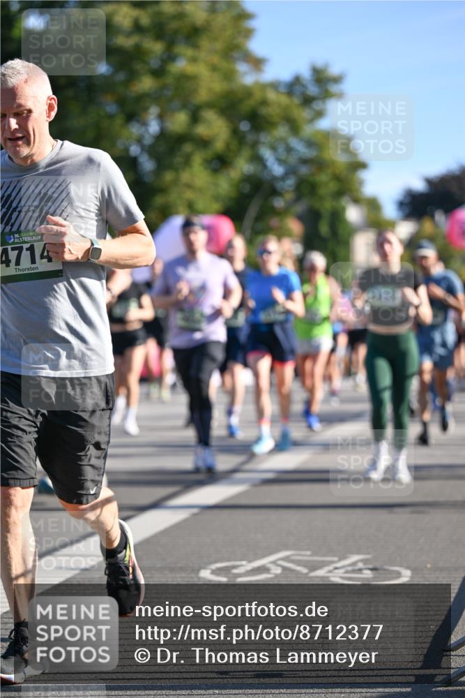 07.09.2025 - BARMER Alsterlauf Dr. Thomas Lammeyer http://msf.ph/oto/8712377 07.09.2025 09:41:56 Laufen 4714 meine-sportfotos.de