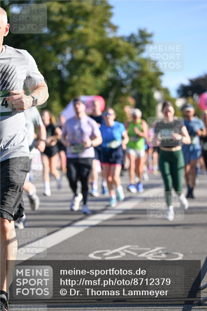 07.09.2025 - BARMER Alsterlauf Dr. Thomas Lammeyer http://msf.ph/oto/8712379 07.09.2025 09:41:56 Laufen  meine-sportfotos.de