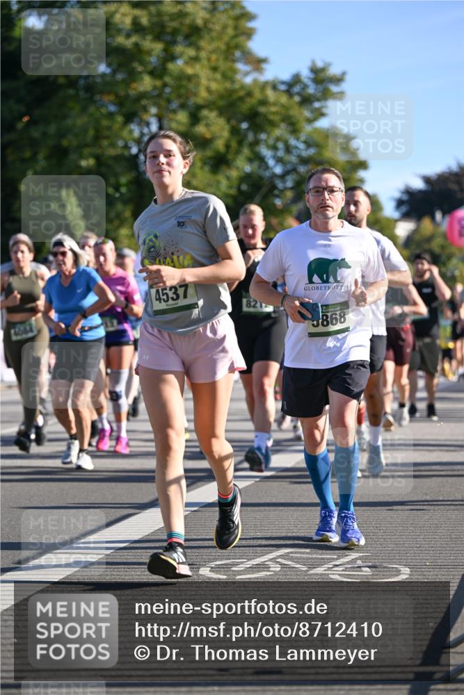 07.09.2025 - BARMER Alsterlauf Dr. Thomas Lammeyer http://msf.ph/oto/8712410 07.09.2025 09:42:01 Laufen 19, 4537, 821, 868 meine-sportfotos.de