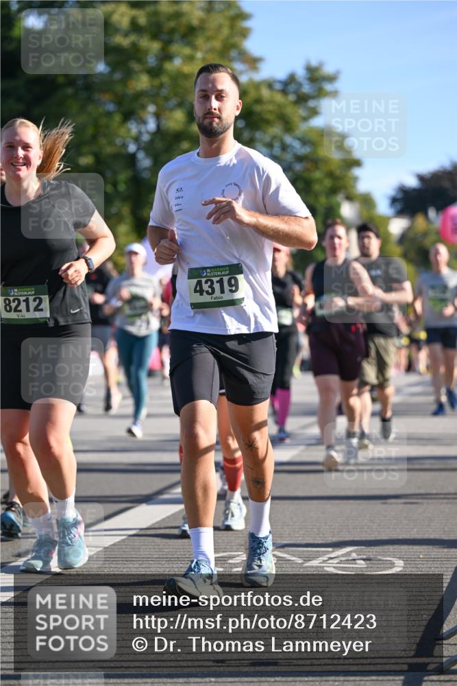 07.09.2025 - BARMER Alsterlauf Dr. Thomas Lammeyer http://msf.ph/oto/8712423 07.09.2025 09:42:03 Laufen 136, 8212, 36, 4319 meine-sportfotos.de