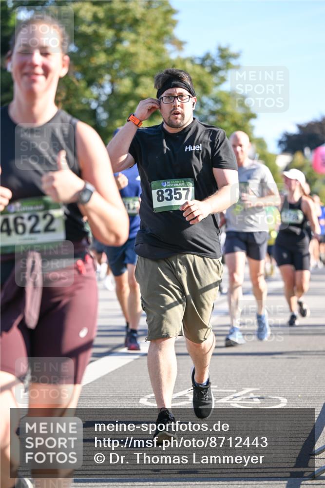 07.09.2025 - BARMER Alsterlauf Dr. Thomas Lammeyer http://msf.ph/oto/8712443 07.09.2025 09:42:07 Laufen 4622, 36, 8357 meine-sportfotos.de
