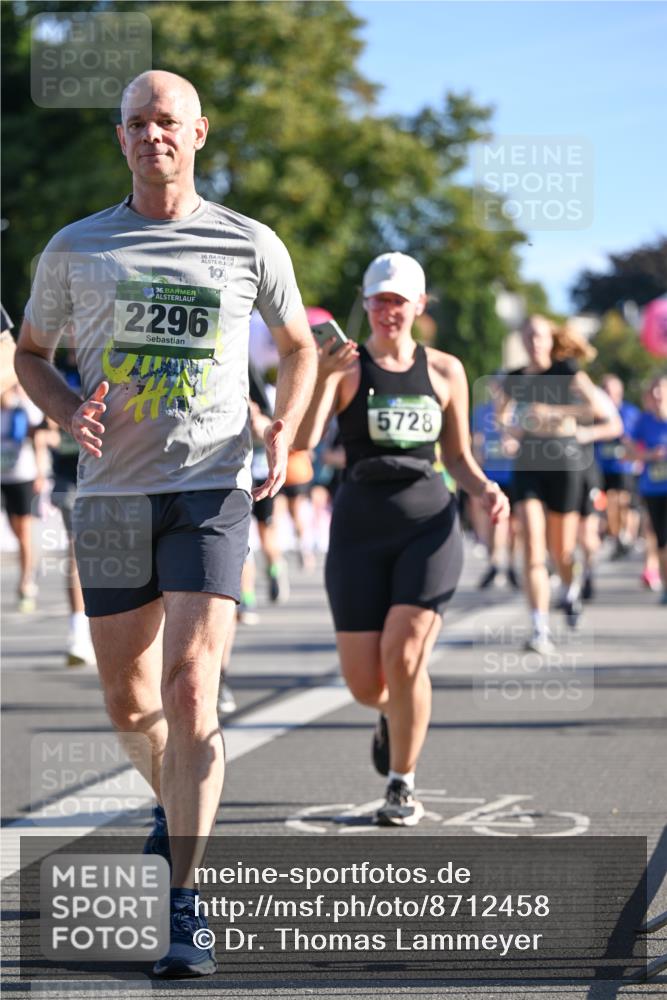 07.09.2025 - BARMER Alsterlauf Dr. Thomas Lammeyer http://msf.ph/oto/8712458 07.09.2025 09:42:09 Laufen 36, 36, 2296, 5728 meine-sportfotos.de