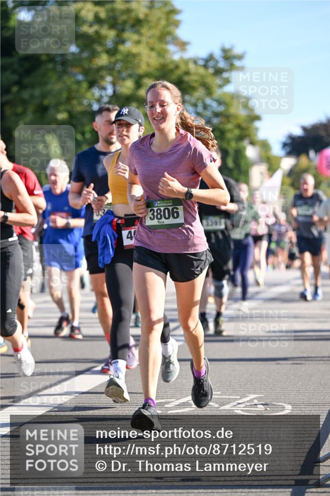 07.09.2025 - BARMER Alsterlauf Dr. Thomas Lammeyer http://msf.ph/oto/8712519 07.09.2025 09:42:19 Laufen 4, 3806 meine-sportfotos.de