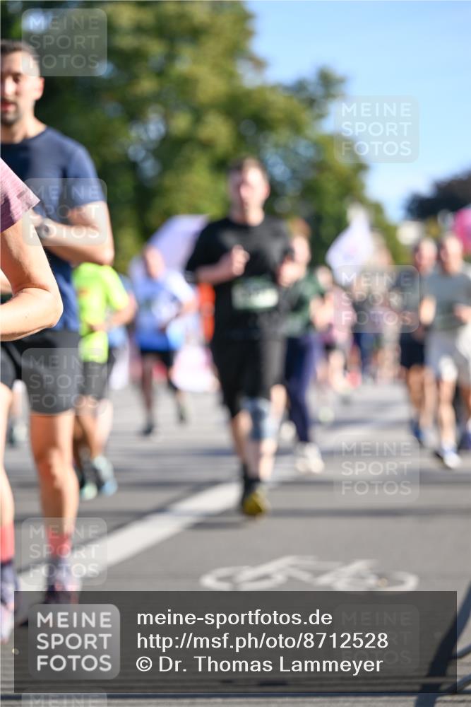 07.09.2025 - BARMER Alsterlauf Dr. Thomas Lammeyer http://msf.ph/oto/8712528 07.09.2025 09:42:20 Laufen  meine-sportfotos.de