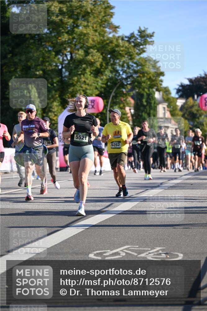 07.09.2025 - BARMER Alsterlauf Dr. Thomas Lammeyer http://msf.ph/oto/8712576 07.09.2025 09:42:28 Laufen 198, 5521, 5262 meine-sportfotos.de