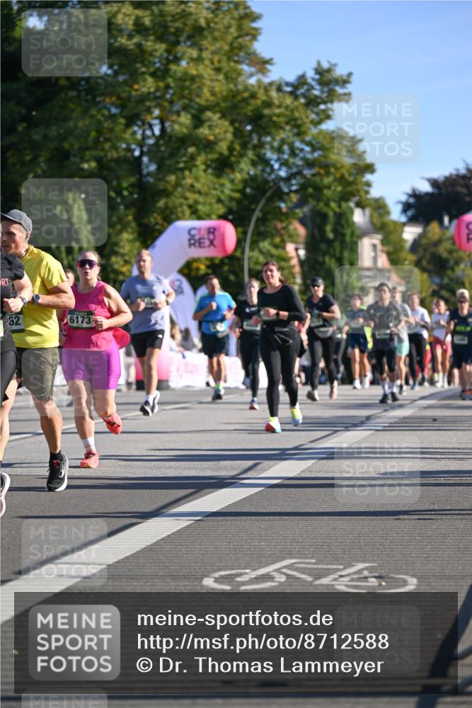 07.09.2025 - BARMER Alsterlauf Dr. Thomas Lammeyer http://msf.ph/oto/8712588 07.09.2025 09:42:30 Laufen 62, 6173 meine-sportfotos.de