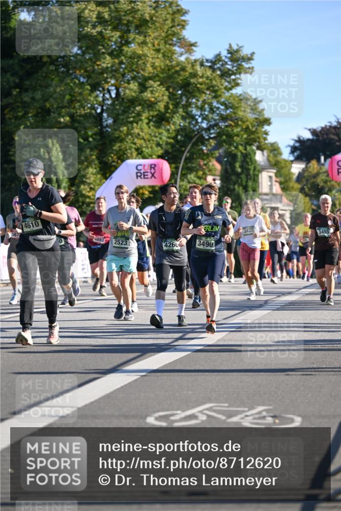 07.09.2025 - BARMER Alsterlauf Dr. Thomas Lammeyer http://msf.ph/oto/8712620 07.09.2025 09:42:35 Laufen 387, 4610, 0, 4893, 2523, 4260, 3490, 3428, 3455 meine-sportfotos.de