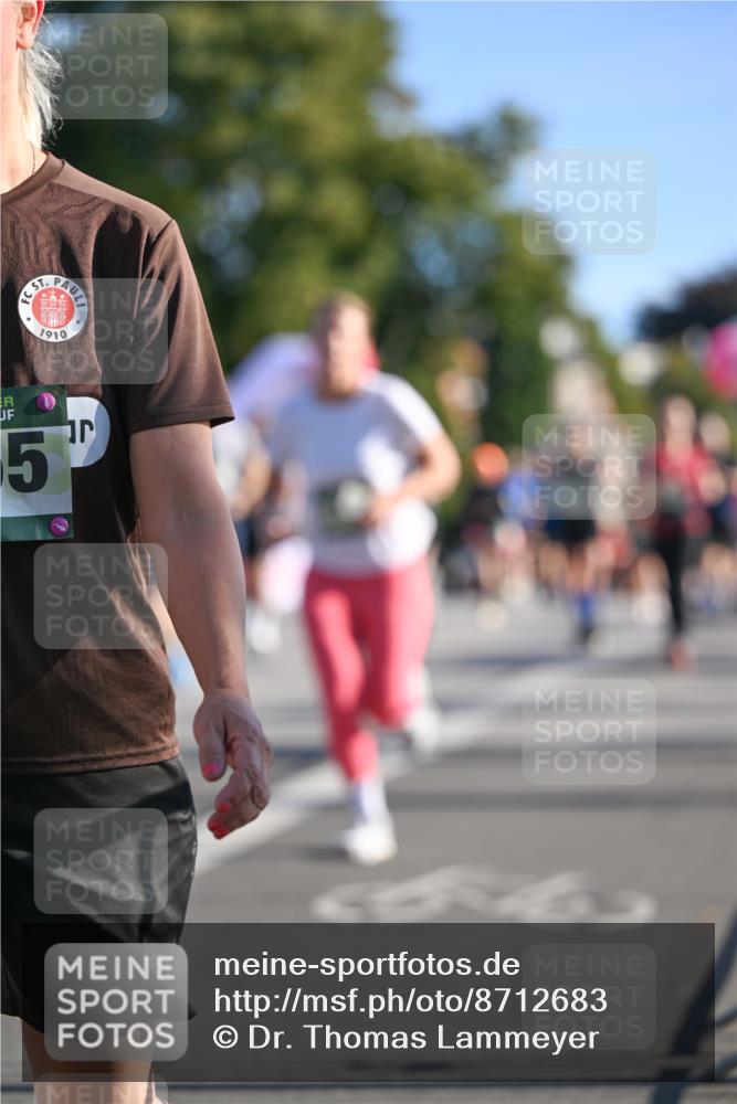 07.09.2025 - BARMER Alsterlauf Dr. Thomas Lammeyer http://msf.ph/oto/8712683 07.09.2025 09:42:47 Laufen 1910, 5, 643 meine-sportfotos.de