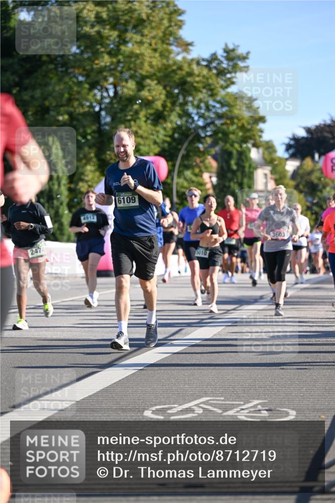 07.09.2025 - BARMER Alsterlauf Dr. Thomas Lammeyer http://msf.ph/oto/8712719 07.09.2025 09:42:52 Laufen 2474, 4912, 6109, 5010, 3603 meine-sportfotos.de