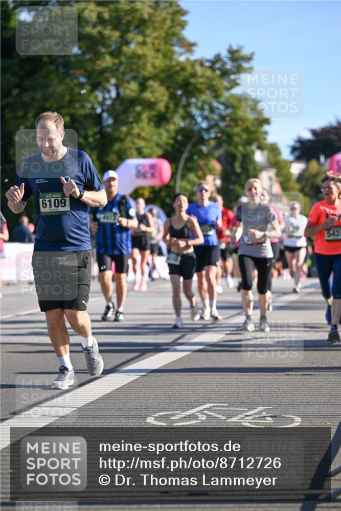 07.09.2025 - BARMER Alsterlauf Dr. Thomas Lammeyer http://msf.ph/oto/8712726 07.09.2025 09:42:53 Laufen 6109, 94613, 542 meine-sportfotos.de