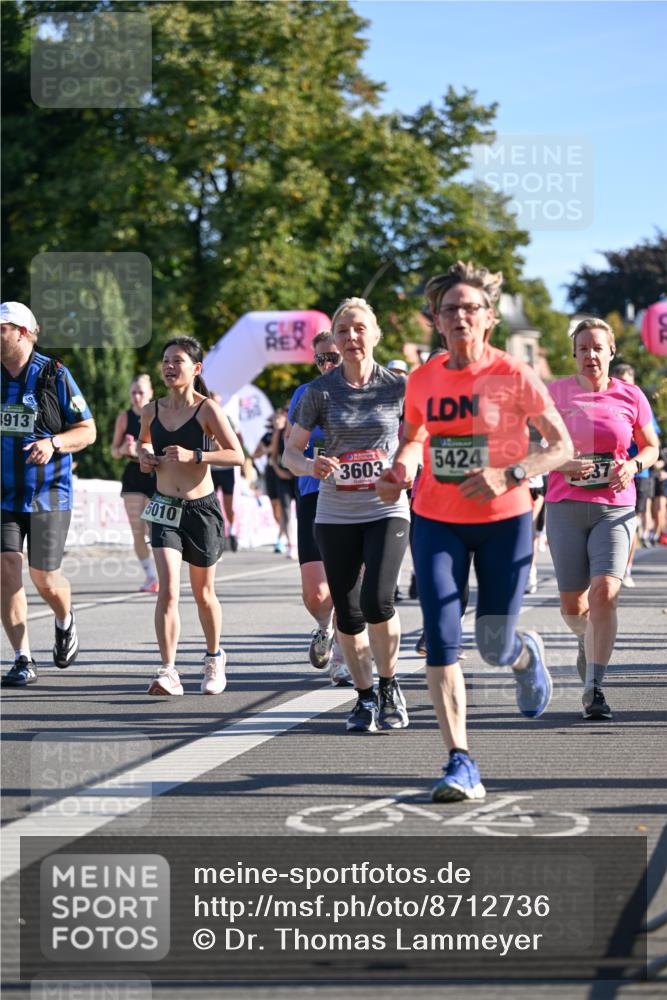 07.09.2025 - BARMER Alsterlauf Dr. Thomas Lammeyer http://msf.ph/oto/8712736 07.09.2025 09:42:55 Laufen 913, 5010, 3603, 5424 meine-sportfotos.de