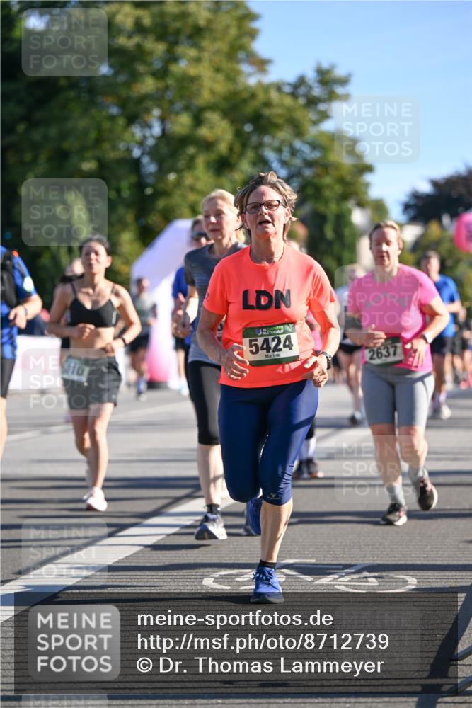 07.09.2025 - BARMER Alsterlauf Dr. Thomas Lammeyer http://msf.ph/oto/8712739 07.09.2025 09:42:56 Laufen 10, 5424, 2637 meine-sportfotos.de
