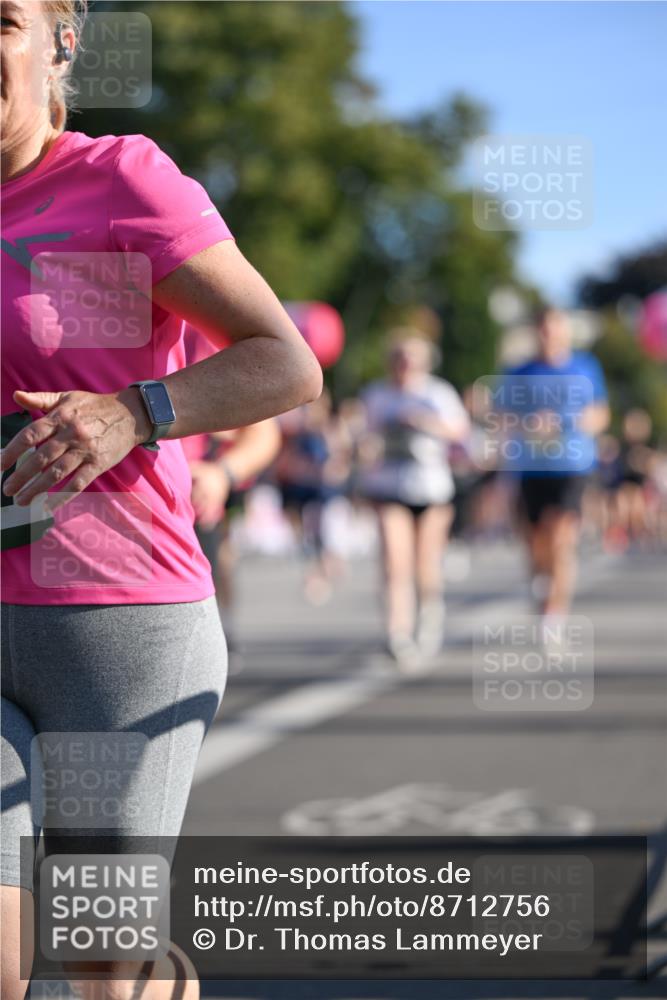 07.09.2025 - BARMER Alsterlauf Dr. Thomas Lammeyer http://msf.ph/oto/8712756 07.09.2025 09:42:58 Laufen  meine-sportfotos.de