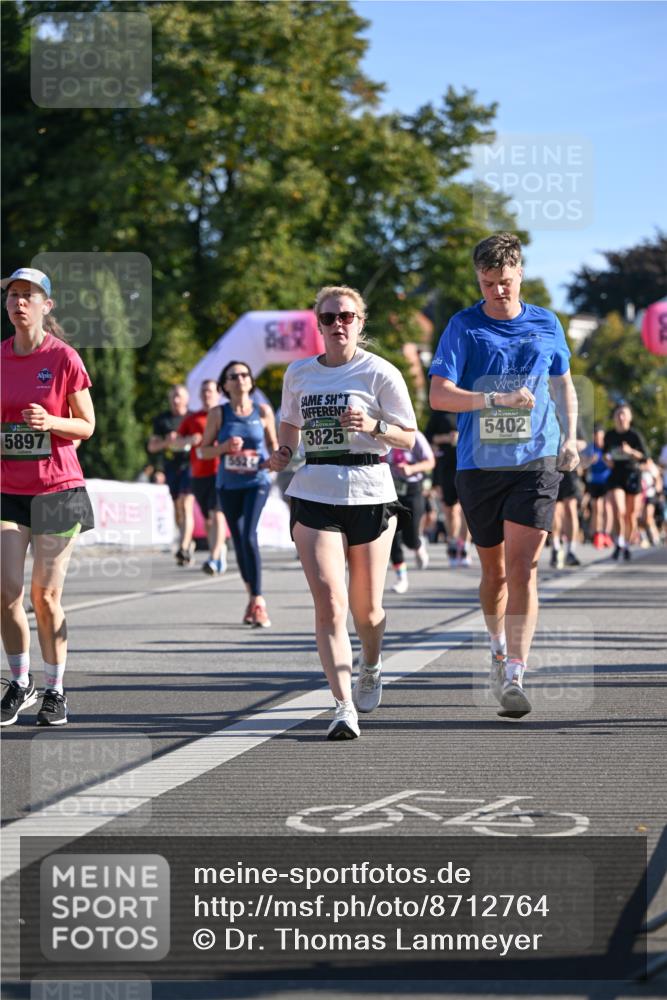 07.09.2025 - BARMER Alsterlauf Dr. Thomas Lammeyer http://msf.ph/oto/8712764 07.09.2025 09:43:00 Laufen 3825, 5402, 5897 meine-sportfotos.de