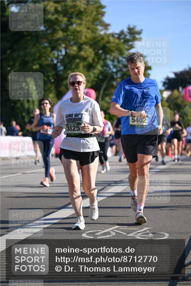 07.09.2025 - BARMER Alsterlauf Dr. Thomas Lammeyer http://msf.ph/oto/8712770 07.09.2025 09:43:00 Laufen 3825, 5402 meine-sportfotos.de