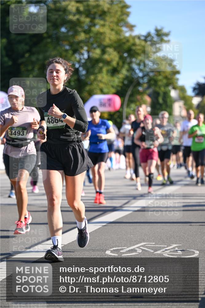 07.09.2025 - BARMER Alsterlauf Dr. Thomas Lammeyer http://msf.ph/oto/8712805 07.09.2025 09:43:09 Laufen 3493, 4864 meine-sportfotos.de