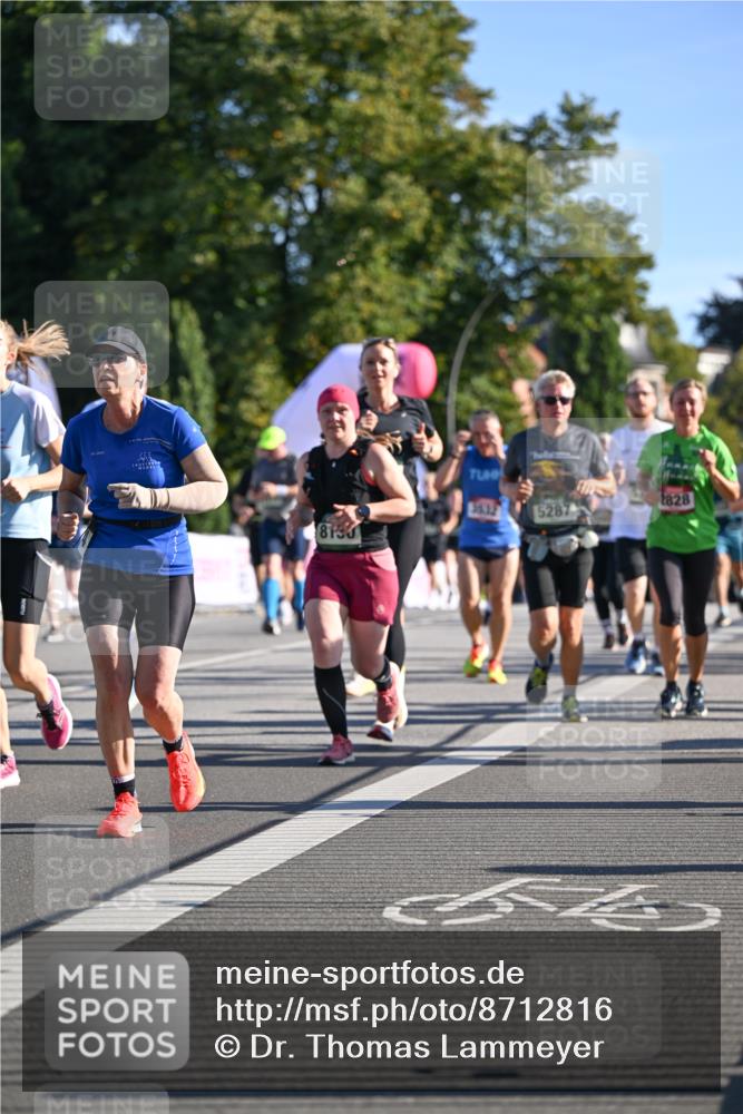 07.09.2025 - BARMER Alsterlauf Dr. Thomas Lammeyer http://msf.ph/oto/8712816 07.09.2025 09:43:11 Laufen 2828, 3632, 5287, 8130 meine-sportfotos.de